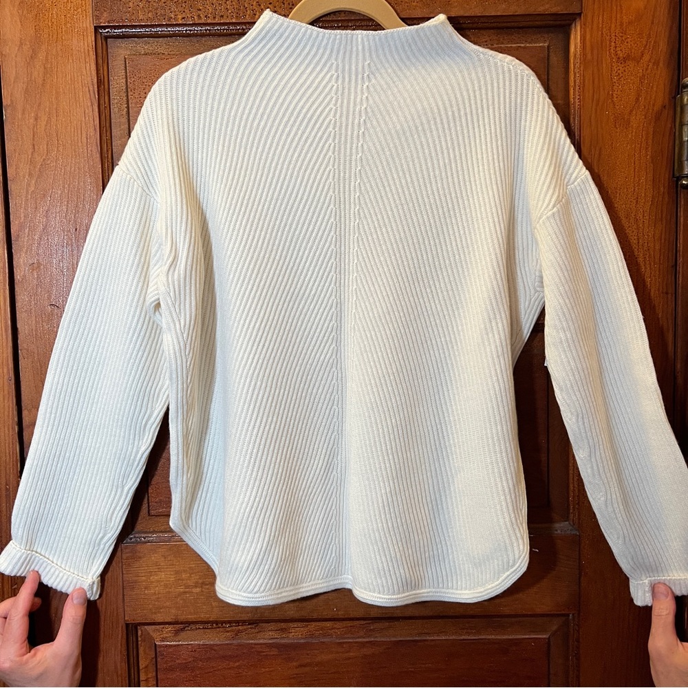 Babaton Aritzia Ivory mock neck sweater NWT size L